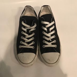 Black Converse Chuck Taylor